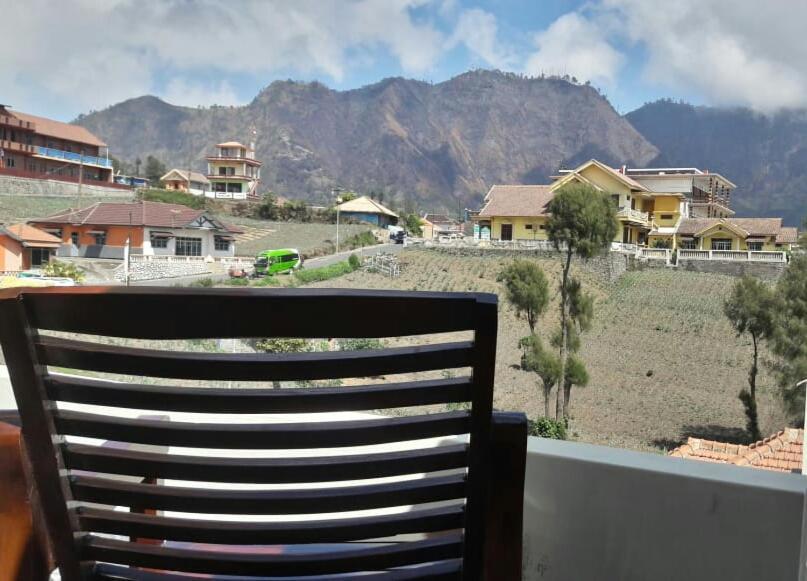 Bromo Otix Guest House Exterior photo